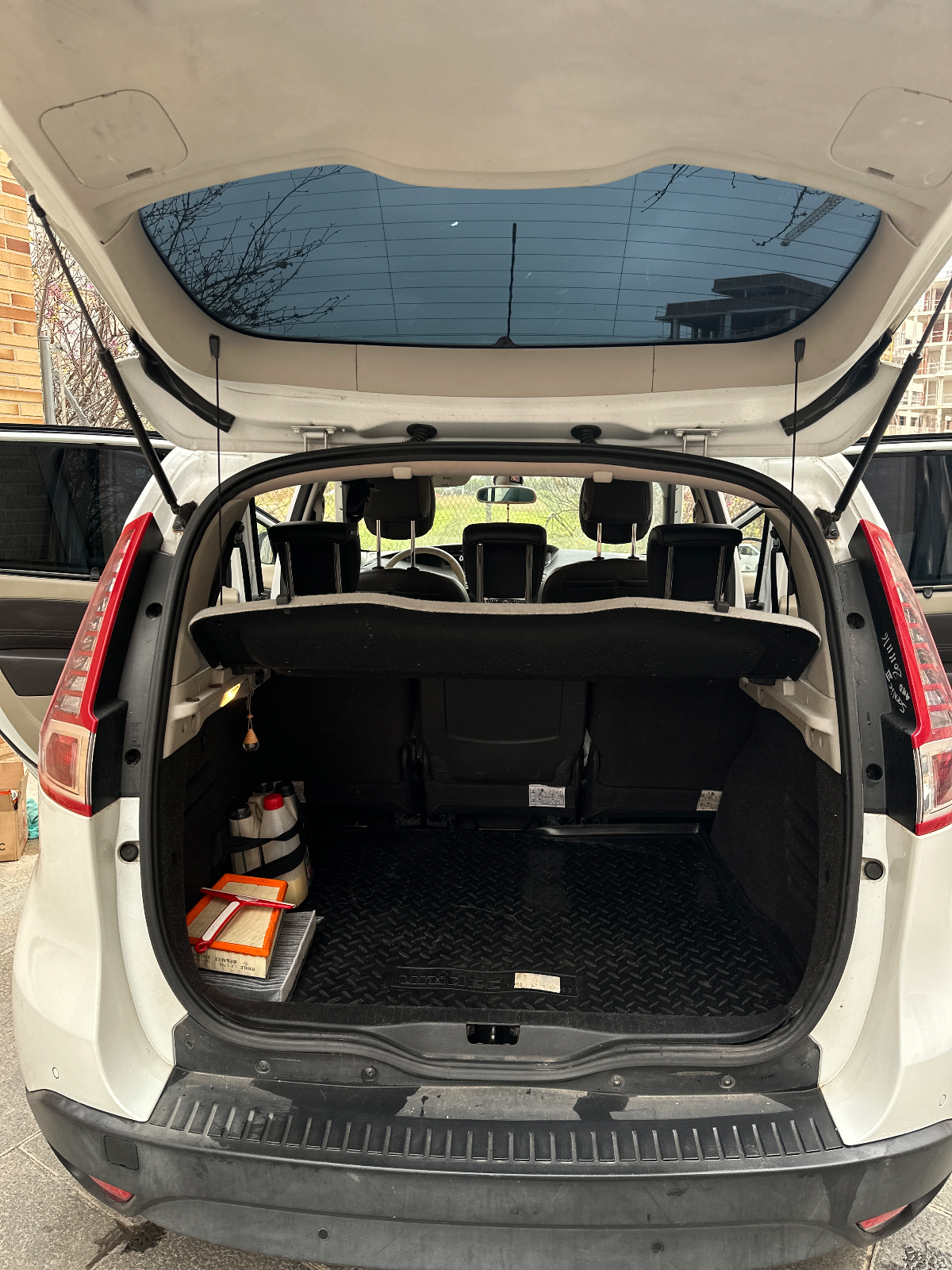Renault Scenic 2011 фото 9